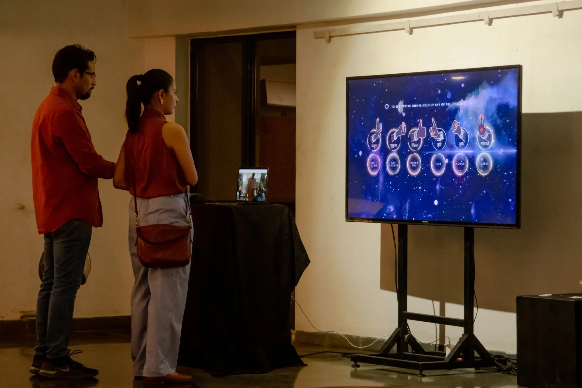 Give Me a Sign - Participants interacting with gestural recognition interface